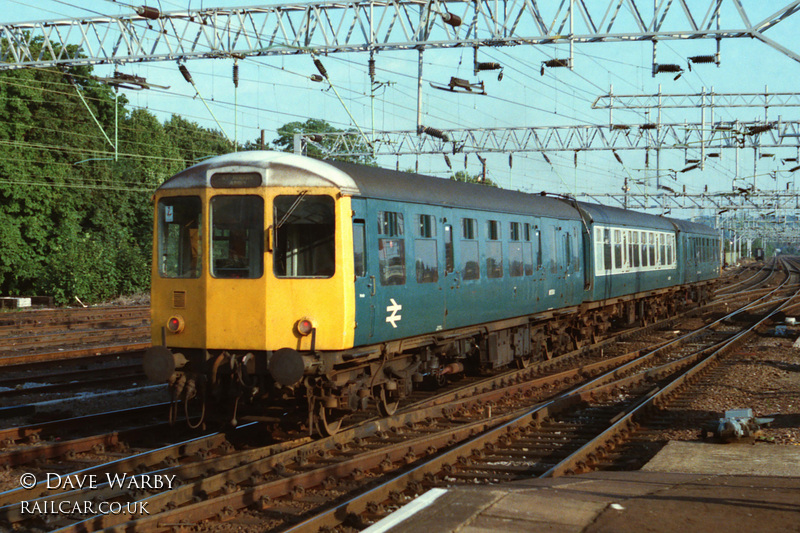 Class 104 DMU at Watford Junction