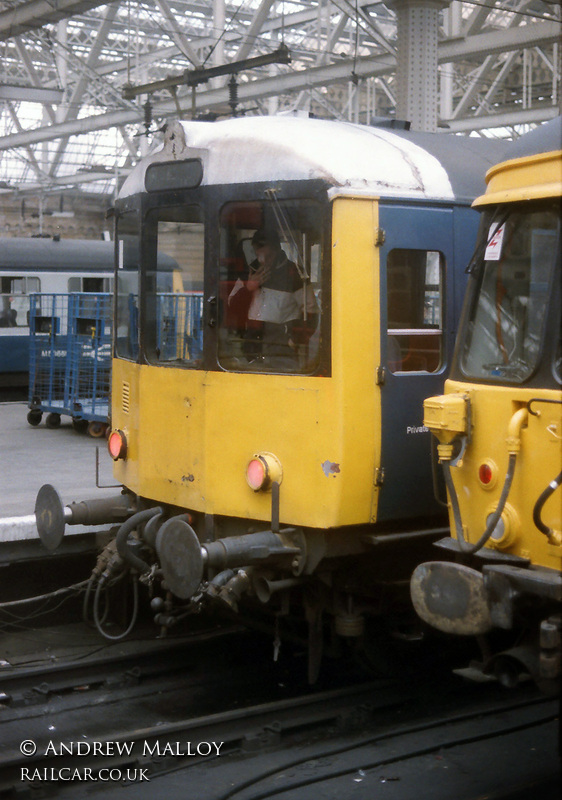 Class 104 DMU at Glasgow Central