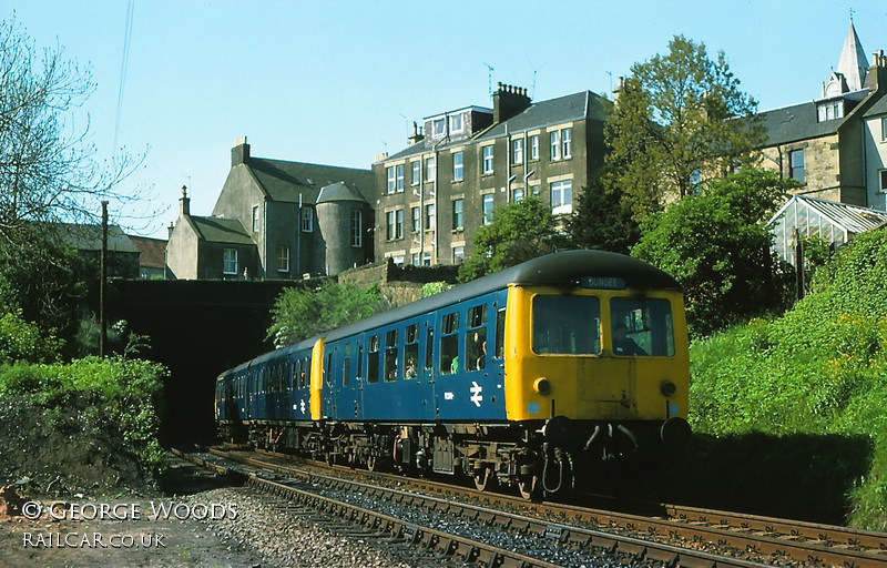 Class 105 DMU at Inverkeithing