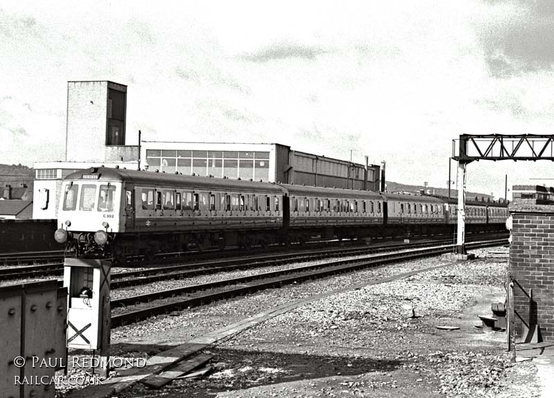 Class 116 DMU at Cardiff