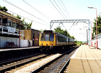Class 117 DMU at South Tottenham