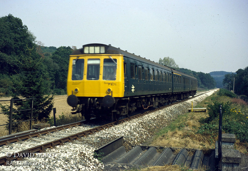 Class 118 DMU at Eggesford