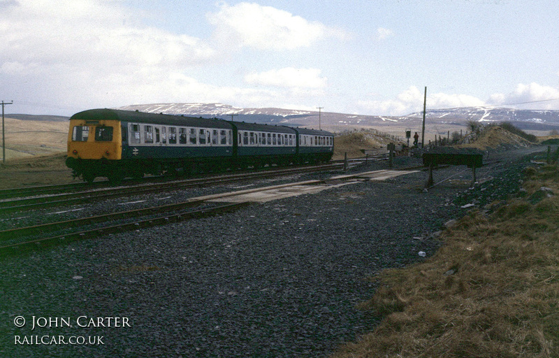 Class 120 DMU at Ribblehead