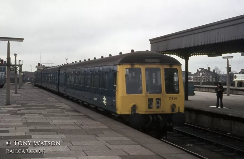 Class 116 DMU at Cardiff