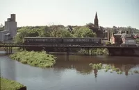  DMU