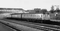 Class 117 DMU at Newbury