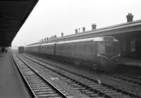Class 117 DMU at Reading