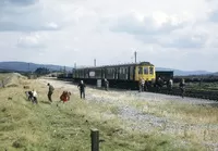 Class 118 DMU at Hirwaun Pond
