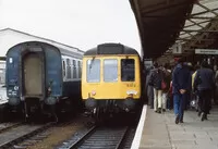 Class 118 DMU at Westbury
