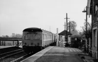 Class 120 DMU at Thurgarton