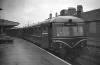 Class 120 DMU at Gloucester
