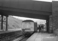 Class 120 DMU at Bargoed