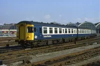 Class 123 DMU at Hull Paragon