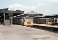 Class 124 DMU at York