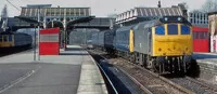 Class 127 DMU at Elstree